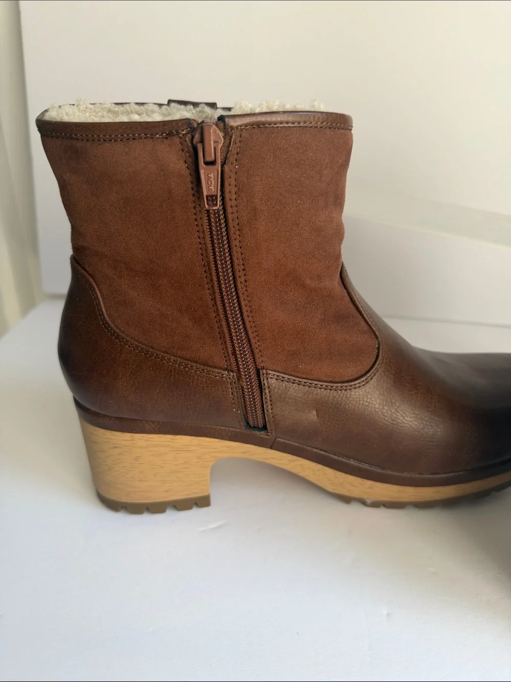 Brown Leather & Suede Insulated Ankle Boots for Women 10